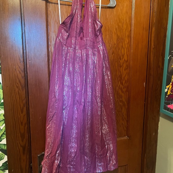 Pre-owned Lulus Womens Charlize Magenta Silver Striped Halter Midi Dress Medium - Picture 2 of 6
